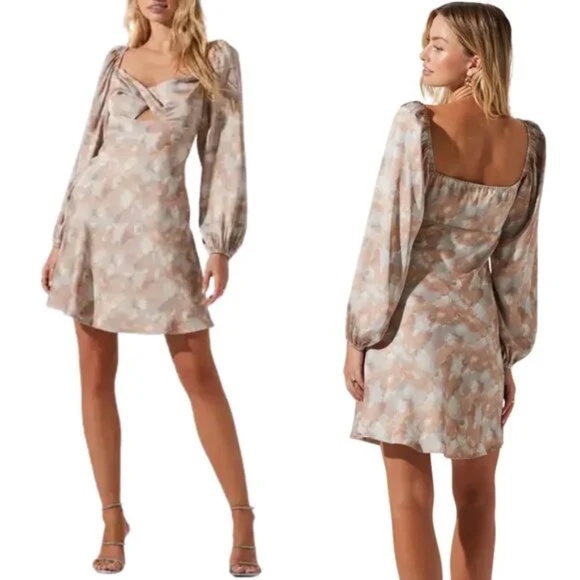 ASTR The Label Satin Twist Front Mini Dress Size Small NWT - Picture 1 of 11
